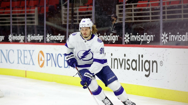 Две передачи Сергачева помогли "Тампе" разгромить "Даллас" в НХЛ