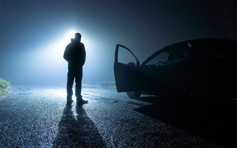 
            Как машины угоняют из автосалонов. 7 дерзких краж, попавших на видео
        