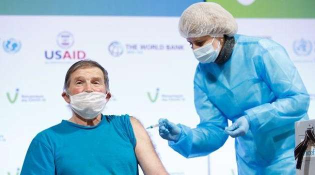 Вакцинация от COVID: право на получение прививки вне очереди получили ветераны АТО