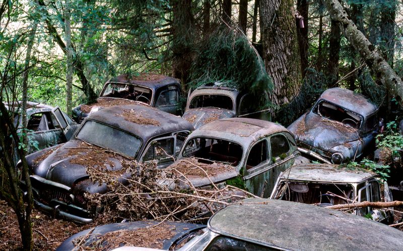 Автомобильные кладбища России: что там можно найти интересного