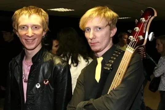 «Не брат ты мне». Как развалились «Братья Грим»