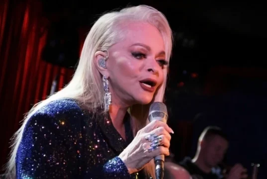 Адвокат Долиной подтвердила готовность певицы вернуть 112 млн рублей