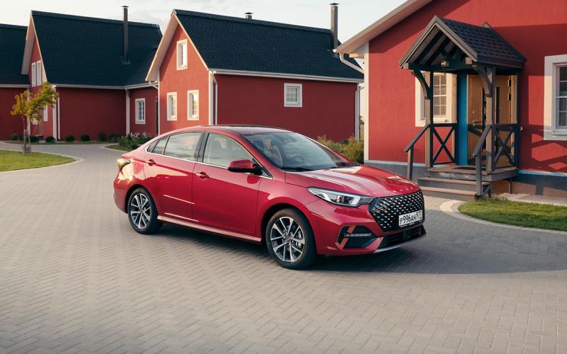 Наконец-то седан! Тест-драйв Omoda S5