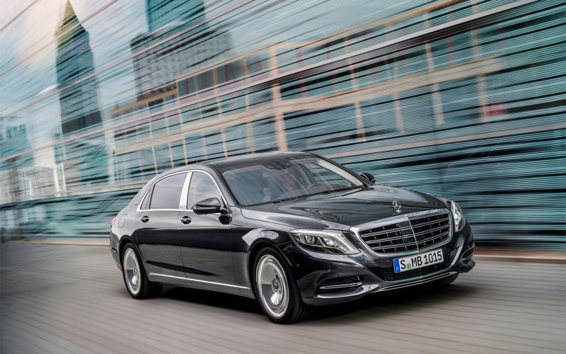 
            От &laquo;Майбаха&raquo; до &laquo;Юности&raquo;: на чем ездят депутаты Госдумы нового созыва
        